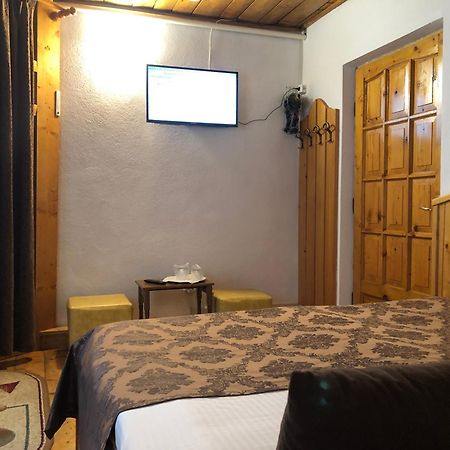 Rem's Pension Rasnov Exterior foto