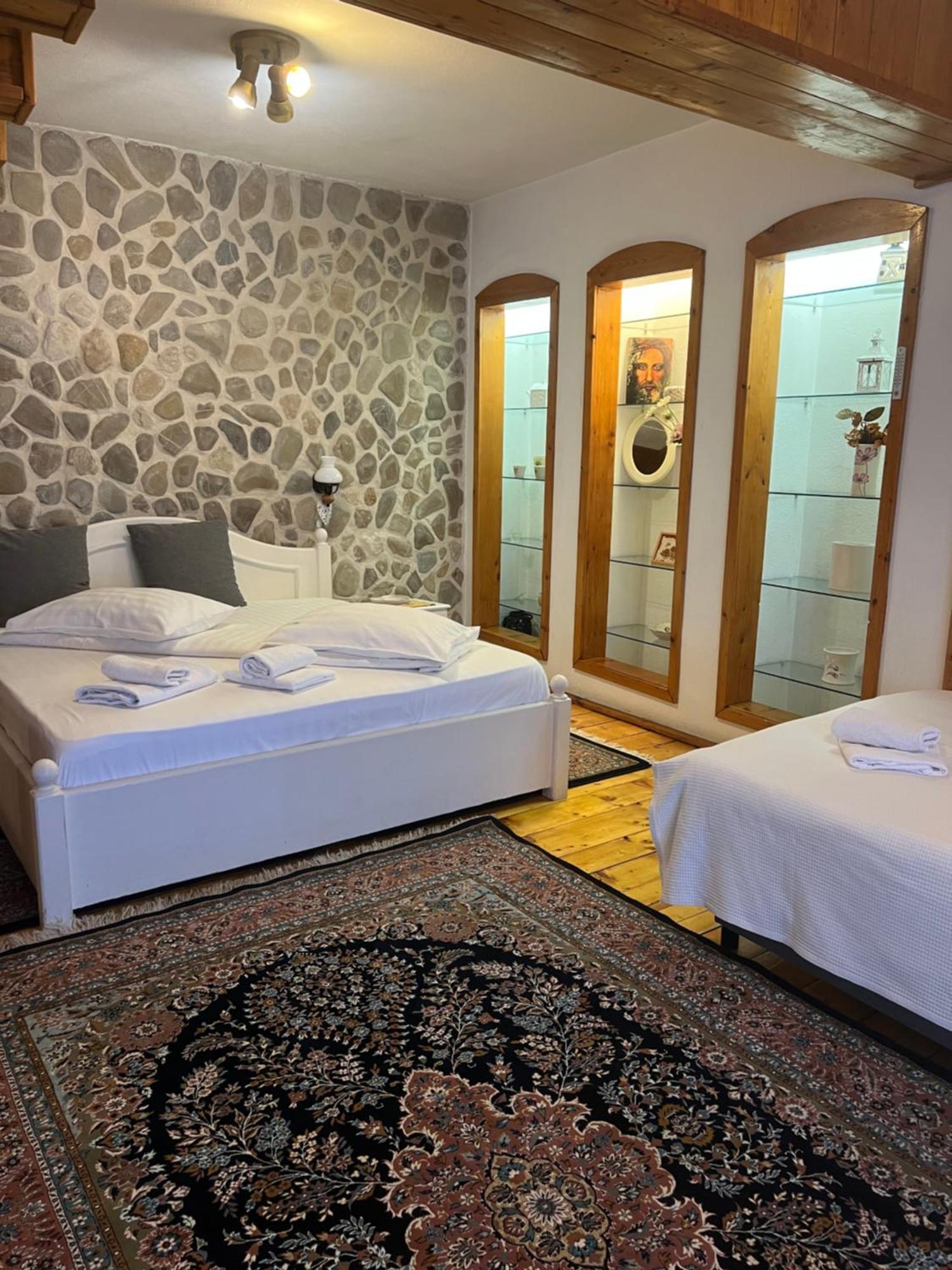 Rem's Pension Rasnov Exterior foto