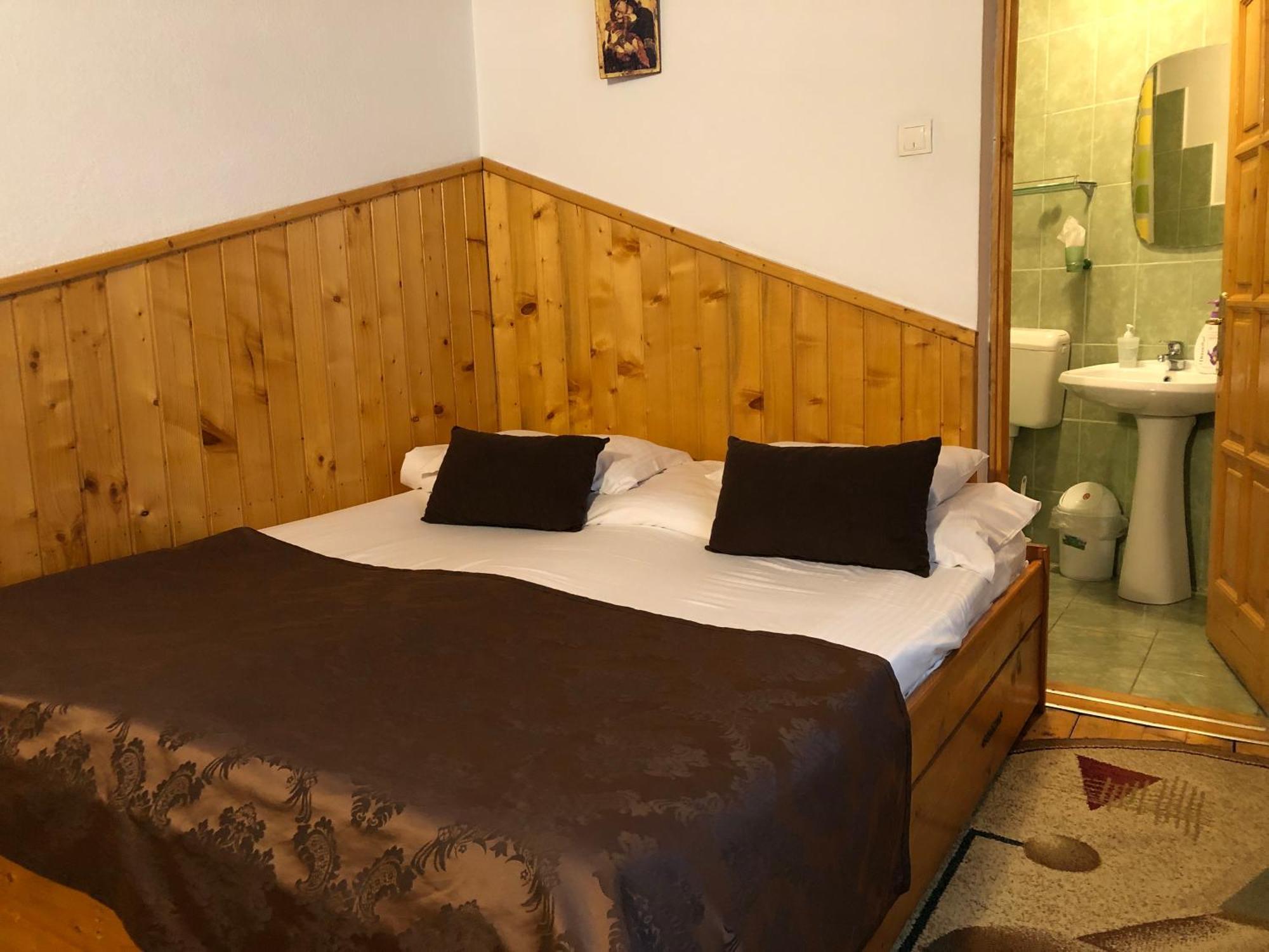 Rem's Pension Rasnov Exterior foto