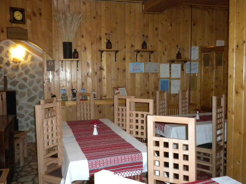 Rem's Pension Rasnov Exterior foto